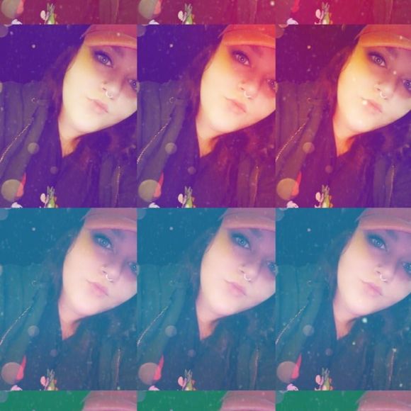 Meet your Posher, Michelle - Picture 1 of 1